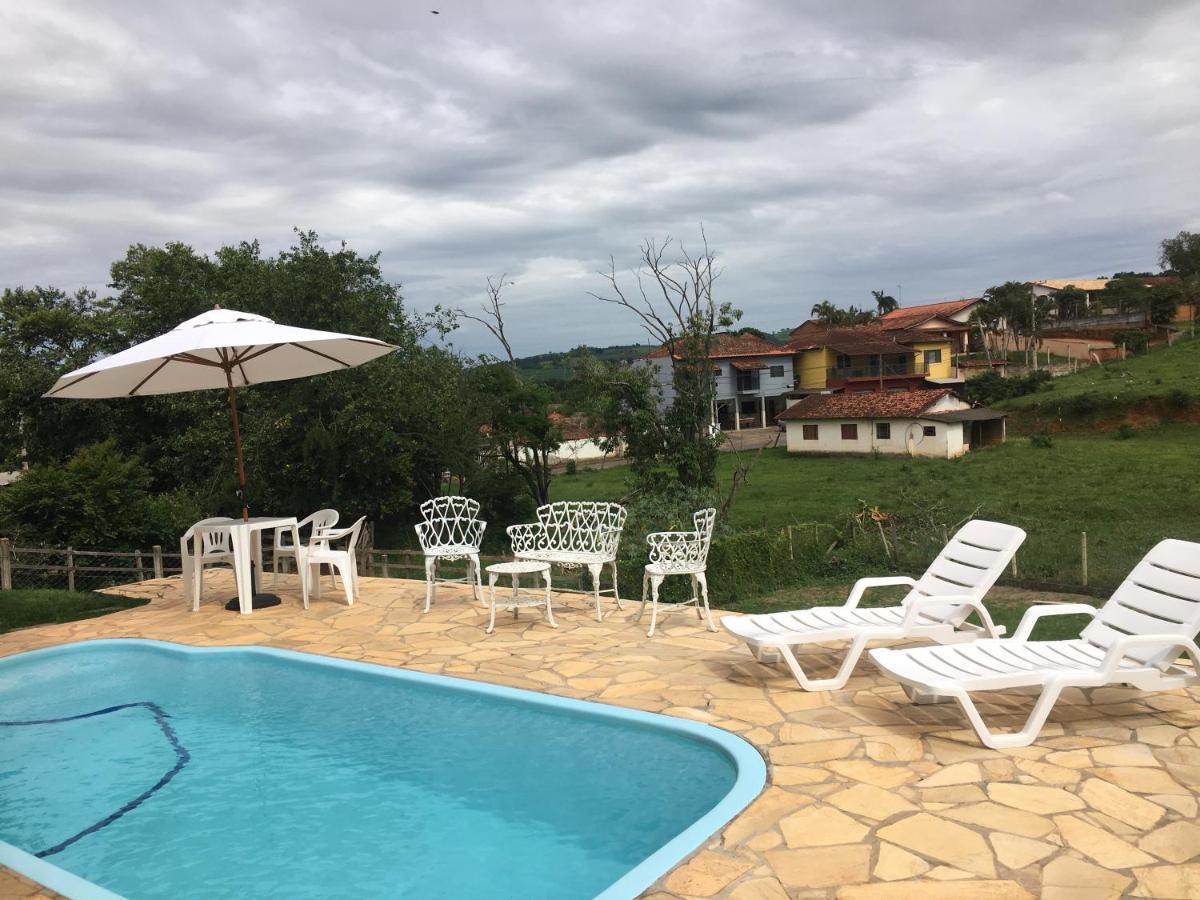Chacara 4 Quartos Com Piscina Сокоро Екстериор снимка