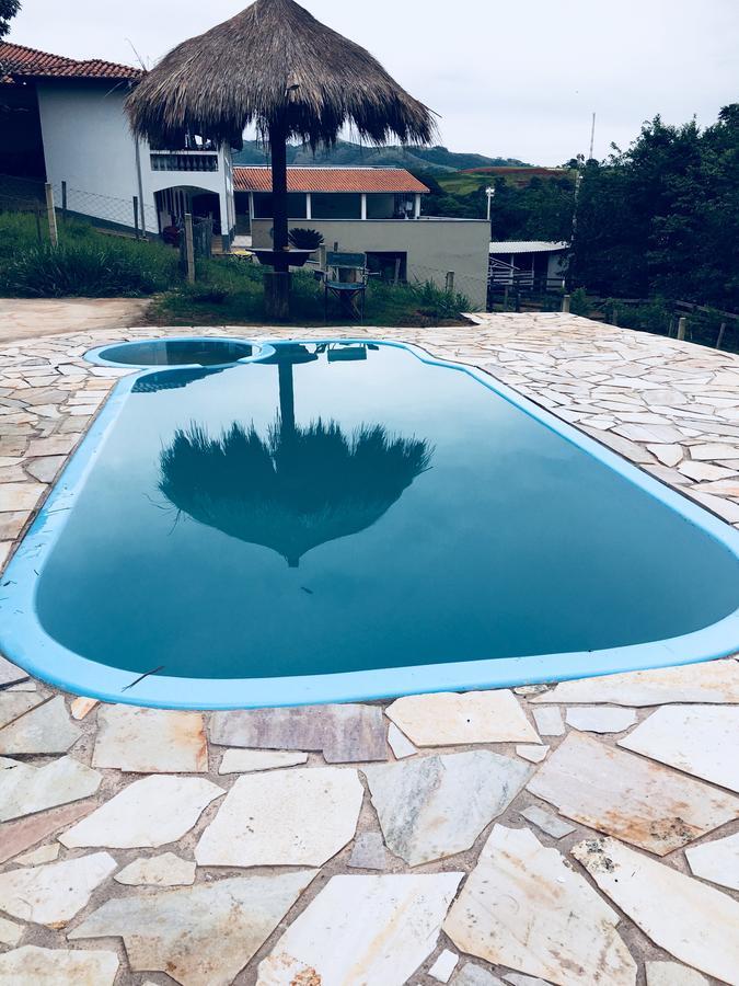 Chacara 4 Quartos Com Piscina Сокоро Екстериор снимка